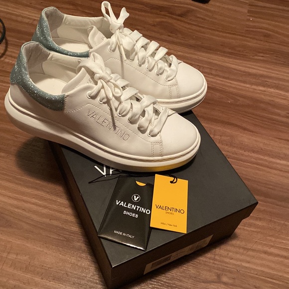 Pre-❤️ Velentino Fresia White Green Leather Shoes - Picture 11 of 14